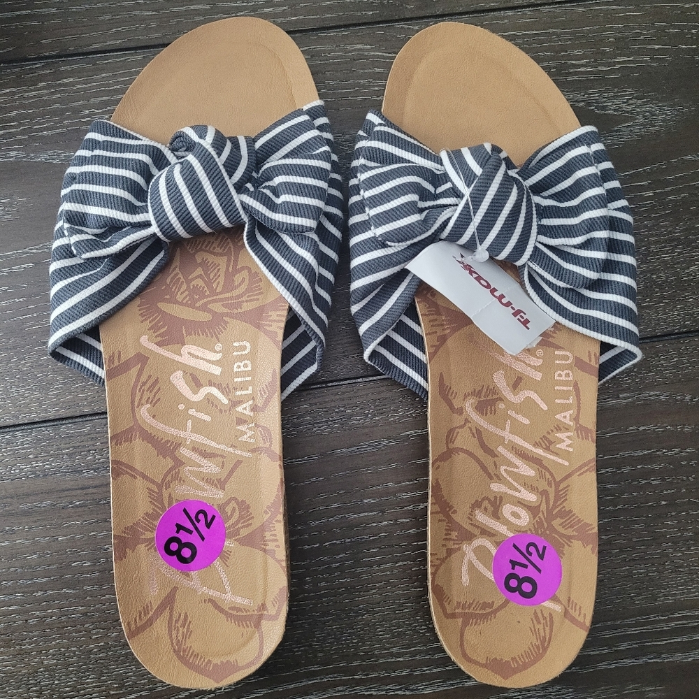Blowfish Women's Black and White Striped Sandals